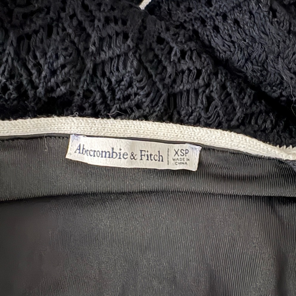Abercrombie & Fitch Black Maxi Dress with White Trim - Picture 3 of 3